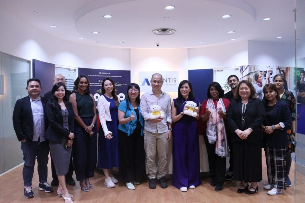 How Do I Apply for Full Time MBA or Master’s Scholarships in Singapore?