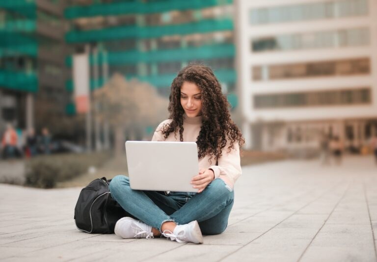 Is MBA Worth for Working Pros in Singapore 2023?