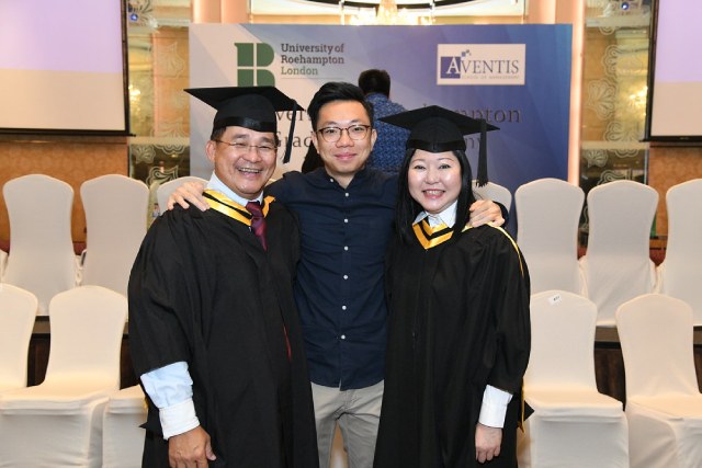 The University of Roehampton London MBA Singapore is now open for application!