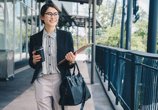 5 Helpful Tips You Need for A Successful Mid-Career Switch