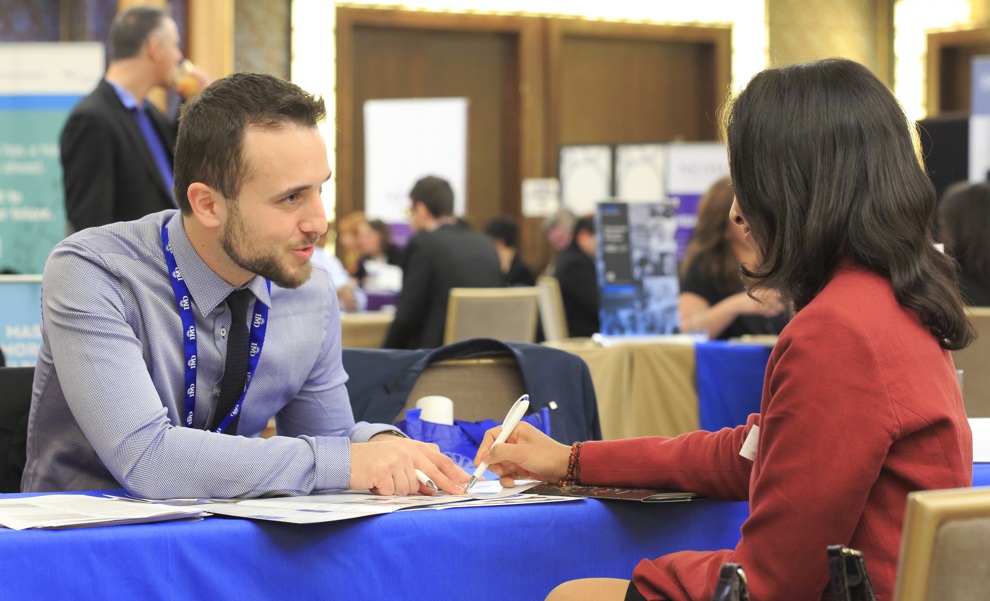 Specialised Masters versus MBA. Which Should you choose?
