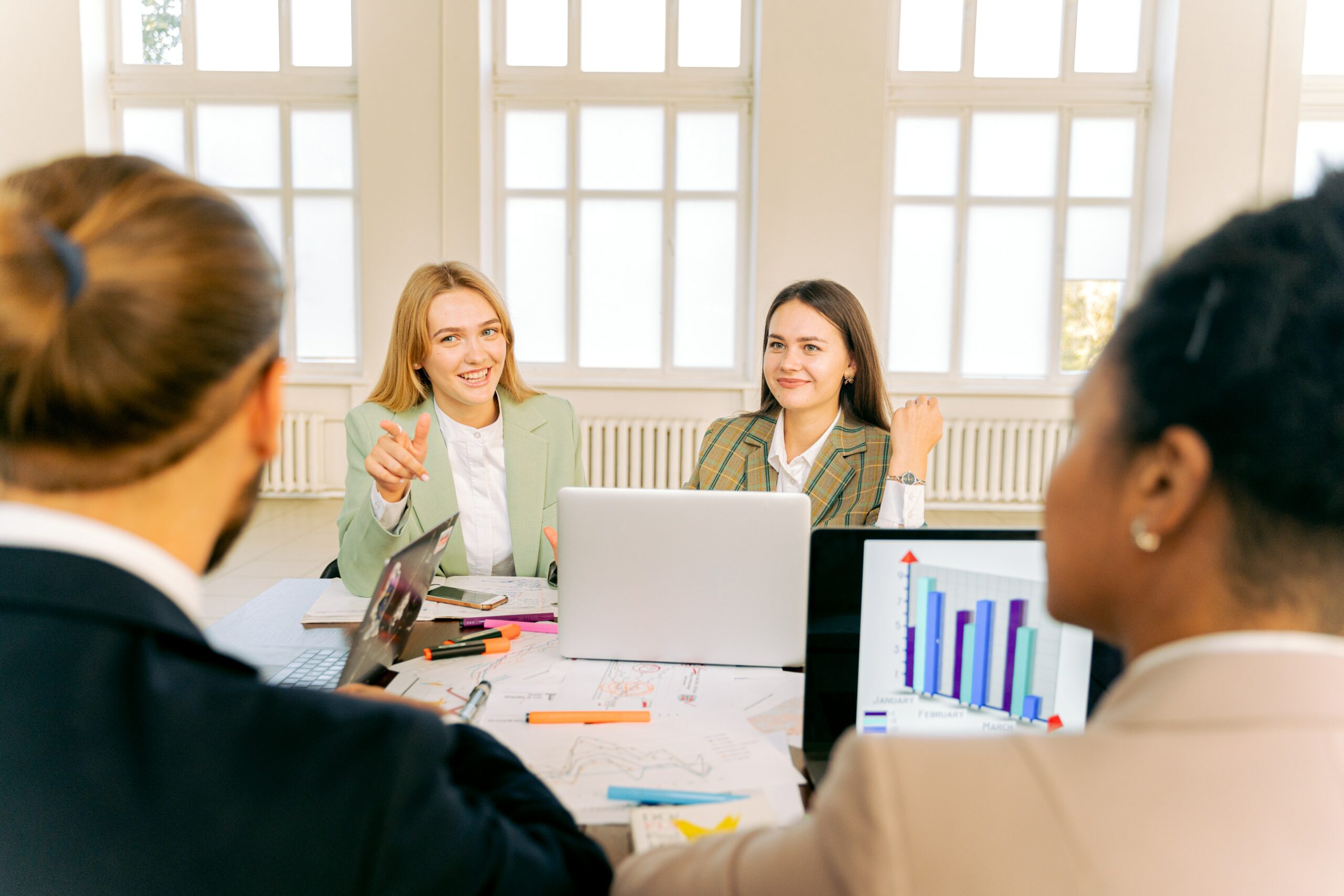 5 Trending and In-Demand Courses for Busy Professionals to Upgrade in 2023